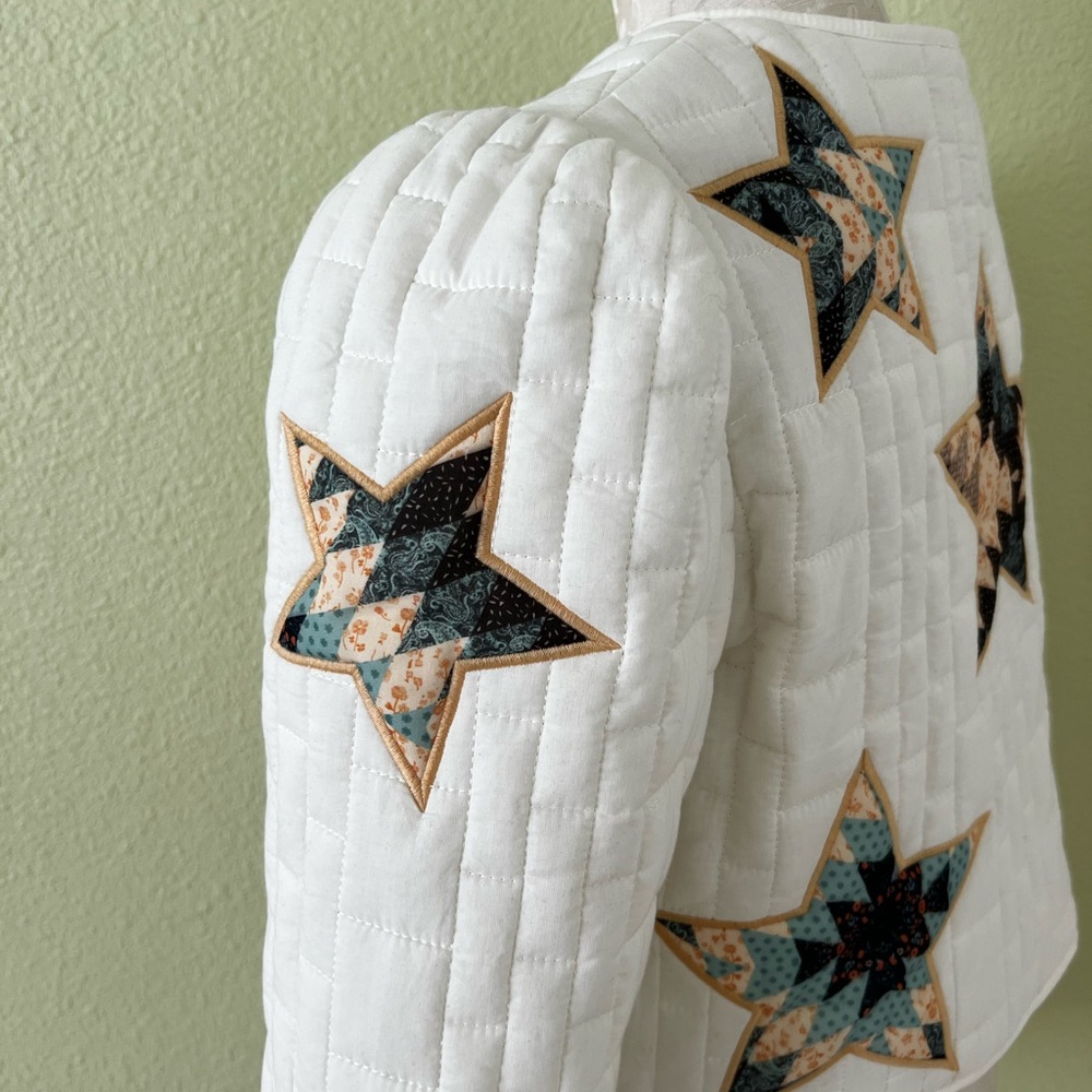 Beautiful Puffed Shoulder Jacket - image 4